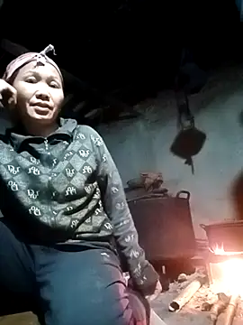 TinTin321 online show from 16, 12, 2025