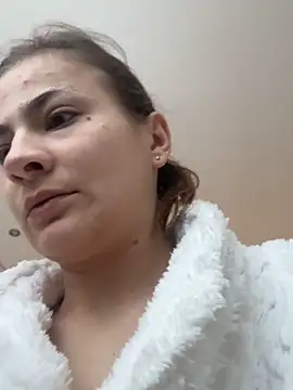 IsabellaEtha online show from 15, 12, 2025