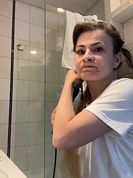 IsabellaEtha online show from 5, 3, 2026