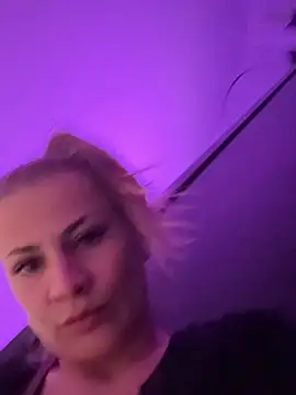 IsabellaEtha online show from 29, 10, 2025