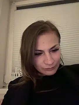 IsabellaEtha online show from 25, 10, 2025