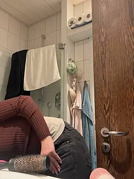 IsabellaEtha online show from 17, 12, 2025