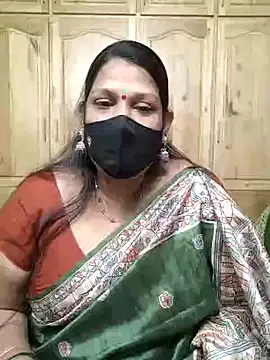 Snapshot of sutari84 chatting on 13, 7, 2026 sutari84 online show from 13, 7, 2026