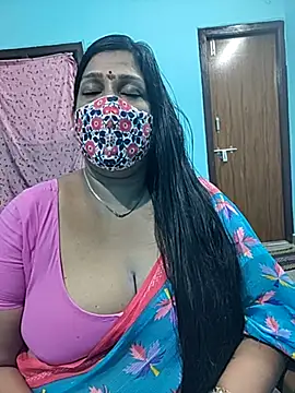 Snapshot of sutari84 chatting on 24, 9, 2025 sutari84 online show from 24, 9, 2025