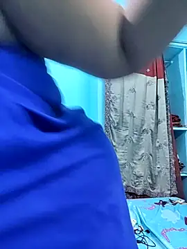 Snapshot of sutari84 chatting on 26, 9, 2025 sutari84 online show from 26, 9, 2025