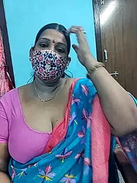 Snapshot of sutari84 chatting on 24, 9, 2025 sutari84 online show from 24, 9, 2025