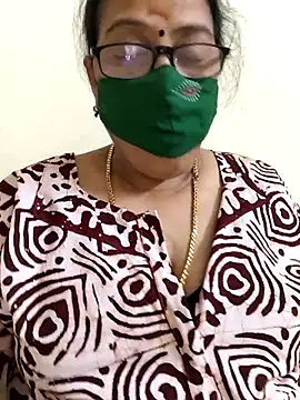 Snapshot of heera-rani chatting on 21, 7, 2026 heera-rani online show from 21, 7, 2026