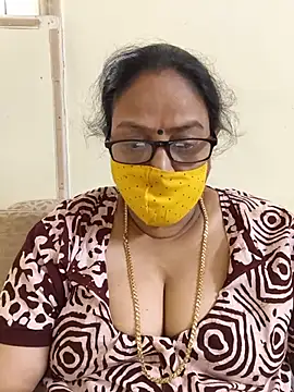 Snapshot of heera-rani chatting on 1, 7, 2026 heera-rani online show from 1, 7, 2026