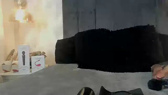 Snapshot of Foxx__Tatto_ chatting on 13, 11, 2025 Foxx Tatto online show from 13, 11, 2025