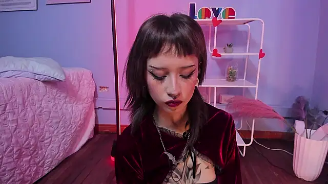 Hannahpage online show from 23, 2, 2026