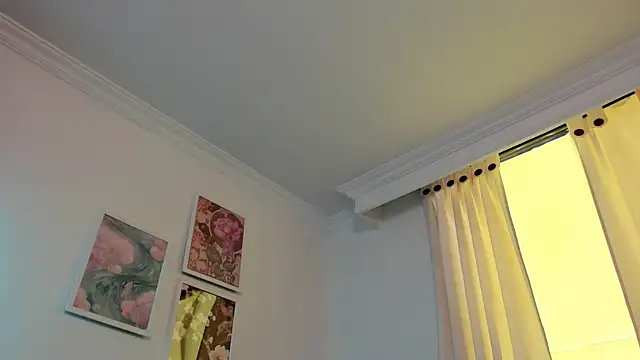 canelleGarces online show from 4, 11, 2025