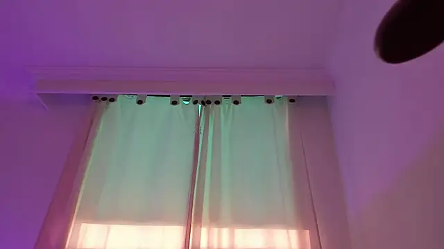 canelleGarces online show from 7, 2, 2026