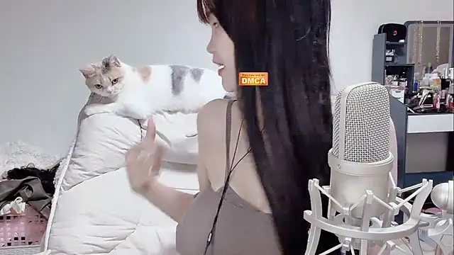 twlilybae online show from 3, 3, 2026