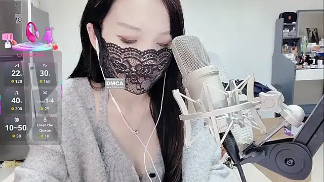 twlilybae online show from 3, 12, 2025