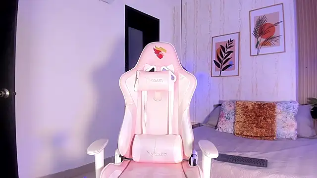 Ayleen Dunkan online show from 13, 11, 2025