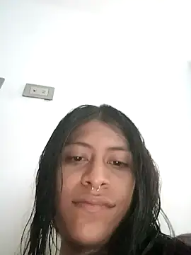 Snapshot of deborahotts chatting on 27, 10, 2025 deborahotts online show from 27, 10, 2025