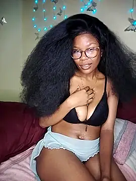 Seductive Yellow Titties online show from 4, 3, 2026