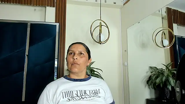 Snapshot of KikaDuque chatting on 18, 7, 2026 KikaDuque online show from 18, 7, 2026