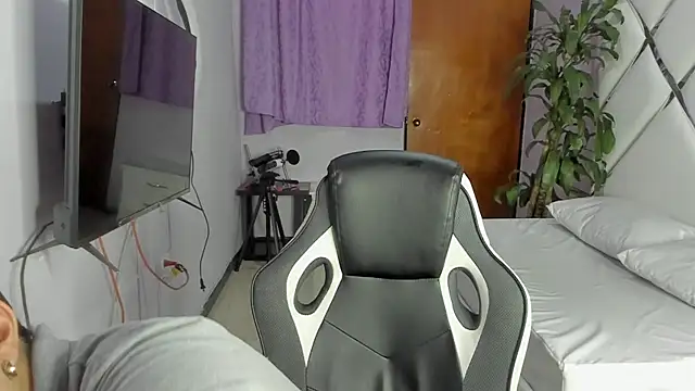 Snapshot of KikaDuque chatting on 17, 7, 2026 KikaDuque online show from 17, 7, 2026