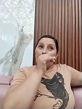 Snapshot of KikaDuque chatting on 19, 6, 2026 KikaDuque online show from 19, 6, 2026