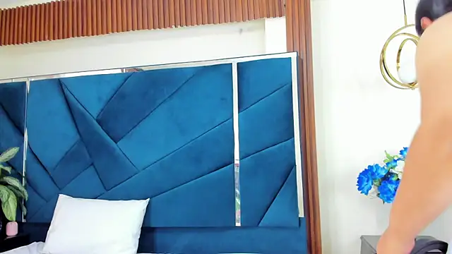 KikaDuque online show from 13, 4, 2026