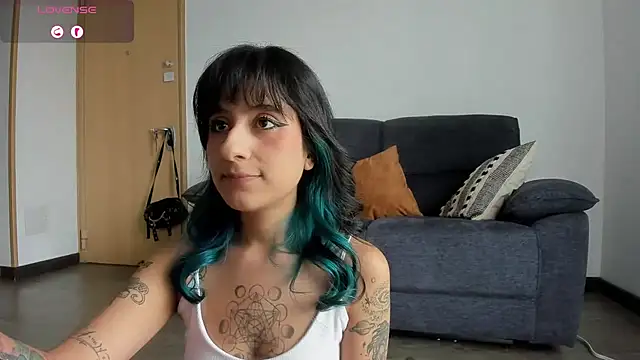 Snapshot of atenea_dragon__ chatting on 8, 8, 2026 atenea dragon online show from 8, 8, 2026