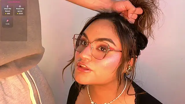 laurale phillipe online show from 16, 2, 2026