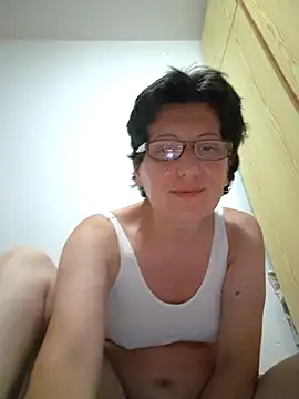 Snapshot of Vera_Elle chatting on 3, 7, 2026 Vera Elle online show from 3, 7, 2026