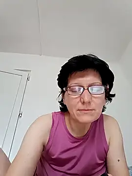 Vera Elle online show from 12, 11, 2025