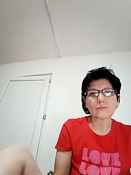 Vera Elle online show from 7, 10, 2025