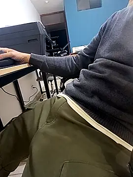 Hugopingonasa2024 online show from 16, 9, 2025