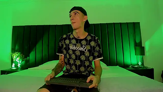 dominik thompson777 online show from 18, 9, 2025
