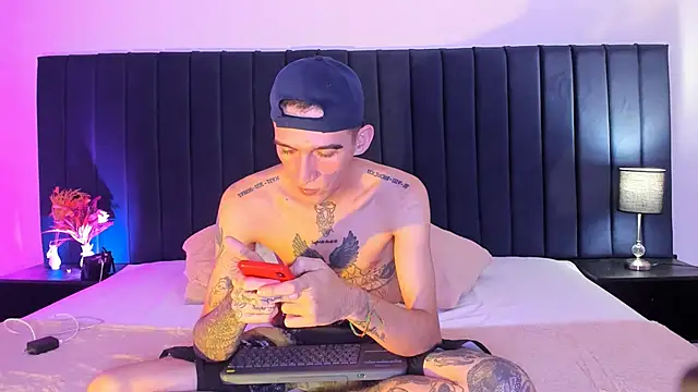 dominik thompson777 online show from 25, 9, 2025
