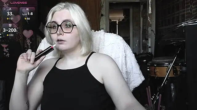 Snapshot of Hele_Michelle chatting on 29, 7, 2026 Hele Michelle online show from 29, 7, 2026