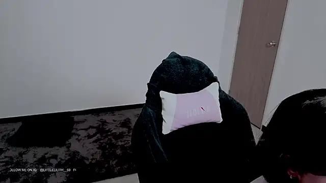 LilithCary online show from 26, 11, 2025