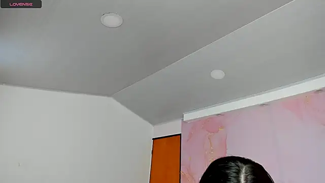 milk candy18 online show from 1, 10, 2025