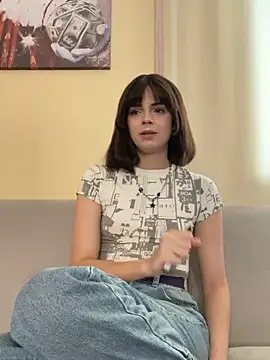 Snapshot of Miranda_Kerry chatting on 14, 9, 2025 Miranda Kerry online show from 14, 9, 2025