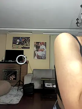 Snapshot of Miranda_Kerry chatting on 5, 11, 2025 Miranda Kerry online show from 5, 11, 2025