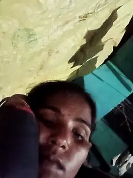 Snapshot of Cut_rajbati chatting on 2, 10, 2025 Cut rajbati online show from 2, 10, 2025