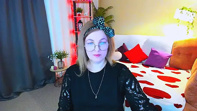 YourUniverser online show from 19, 4, 2026