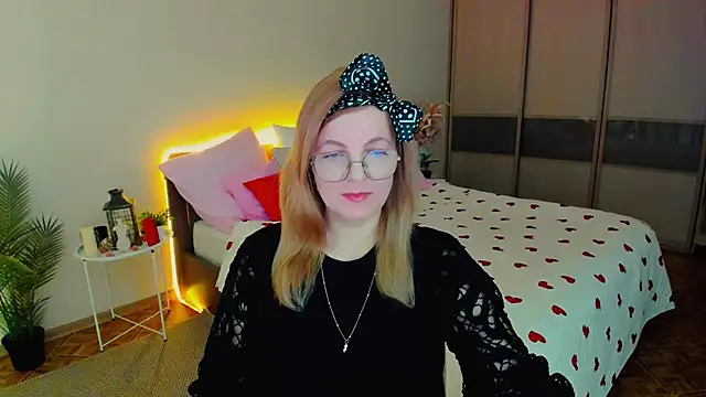 YourUniverser online show from 24, 4, 2026