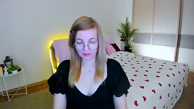 YourUniverser online show from 8, 6, 2026