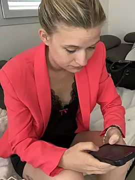 Lesamantssexy online show from 9, 5, 2026