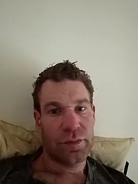 BigD1ckDan86 online show from 15, 4, 2026