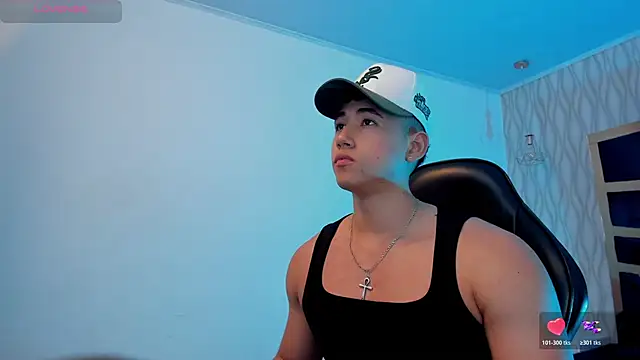 Snapshot of Draven_Marceaux chatting on 11, 11, 2025 Draven Marceaux online show from 11, 11, 2025