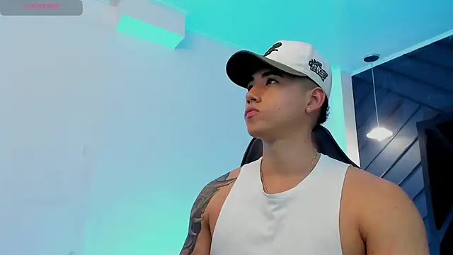 Snapshot of Draven_Marceaux chatting on 29, 11, 2025 Draven Marceaux online show from 29, 11, 2025