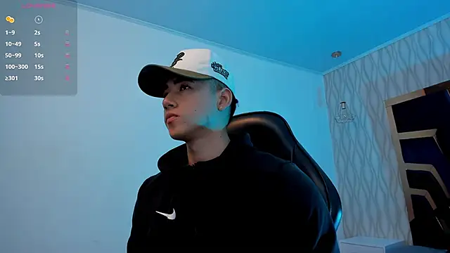 Snapshot of Draven_Marceaux chatting on 20, 11, 2025 Draven Marceaux online show from 20, 11, 2025