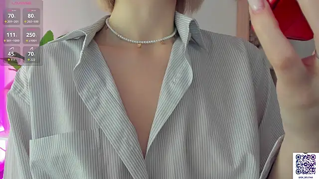 Ice Strawberry online show from 7, 3, 2026