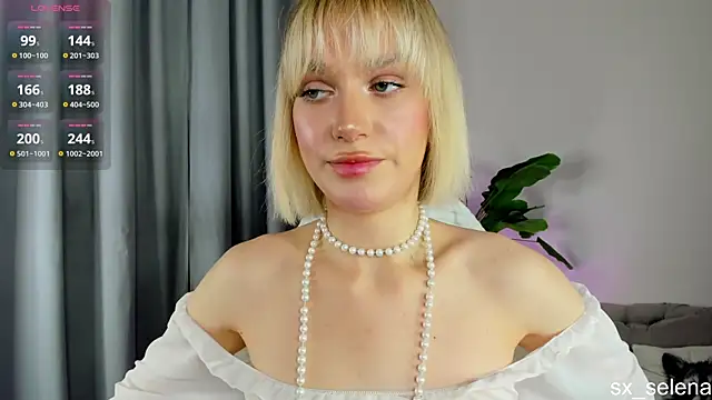 Snapshot of Ice_Strawberry chatting on 15, 5, 2026 Ice Strawberry online show from 15, 5, 2026