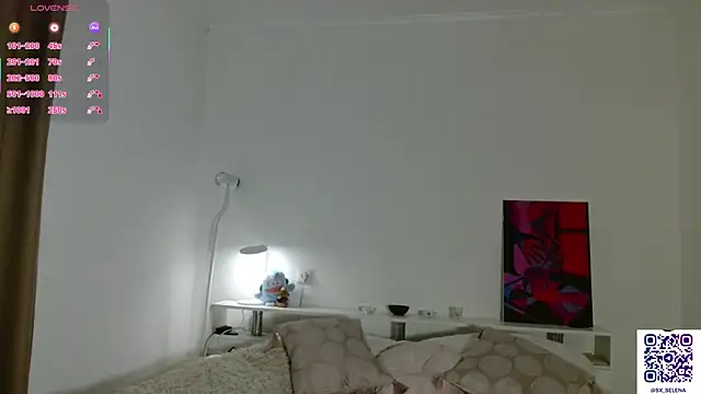 Ice Strawberry online show from 10, 2, 2026